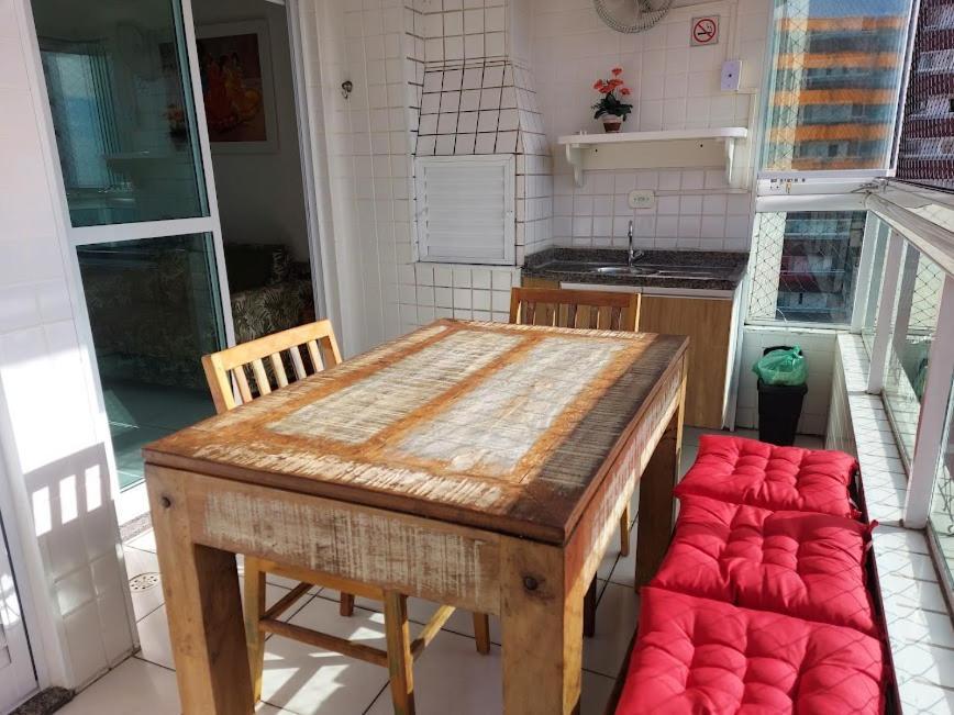 Em Frente A Apartamento